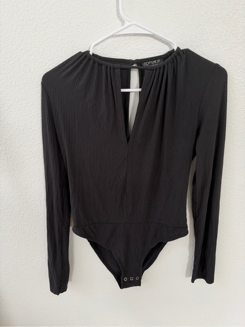 Topshop Gray Ribbed Long-Sleeve Bodysuit with Keyhole